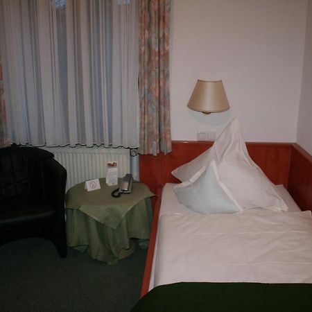 Hotel Haus Von Der Heyde à Iserlohn Extérieur photo