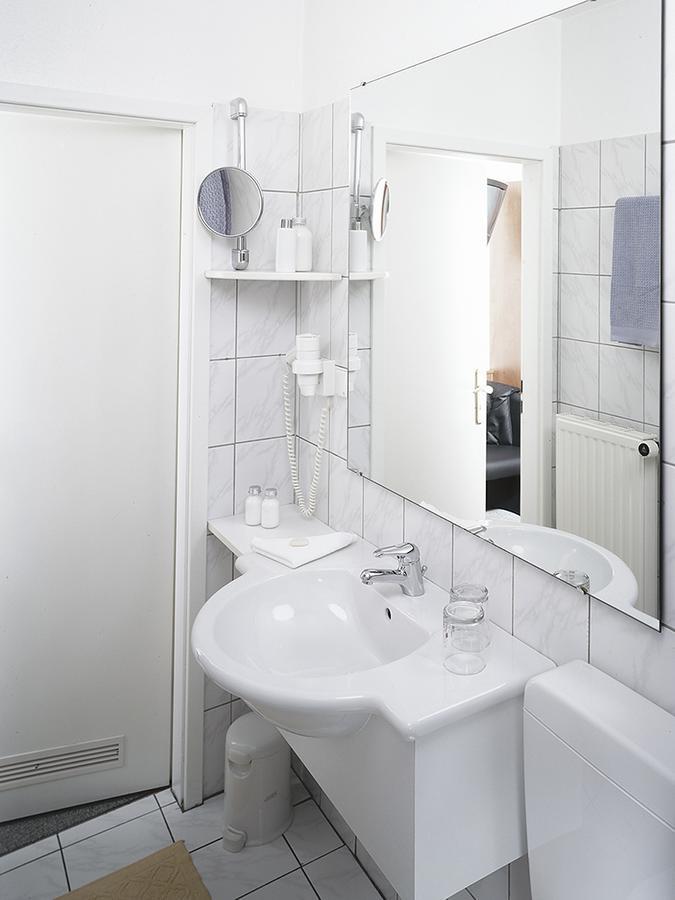 Hotel Haus Von Der Heyde à Iserlohn Extérieur photo
